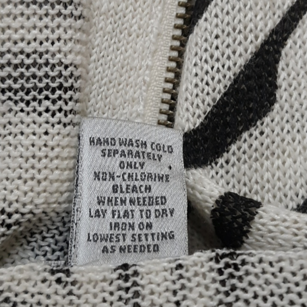 Chico's Sweater - Picture 7 of 8